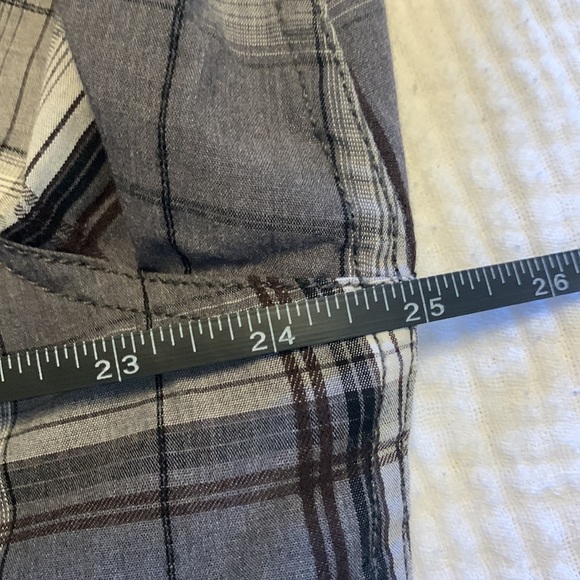 Men’s Button Up - Picture 4 of 5